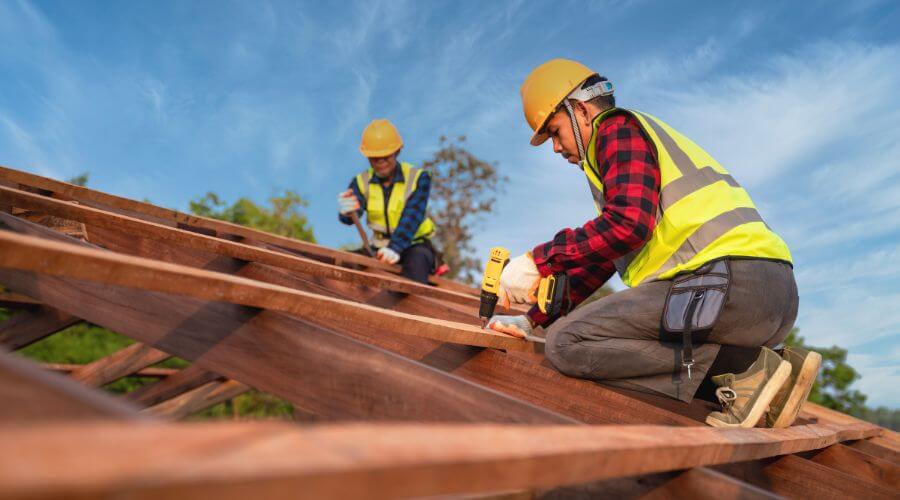 Professional gutter cleaning in Towaoc, CO